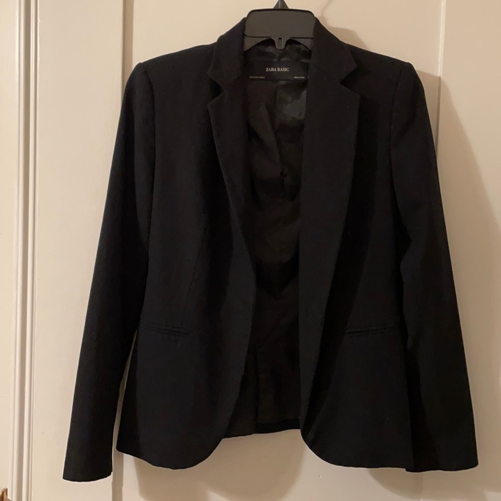 Black Zara blazer